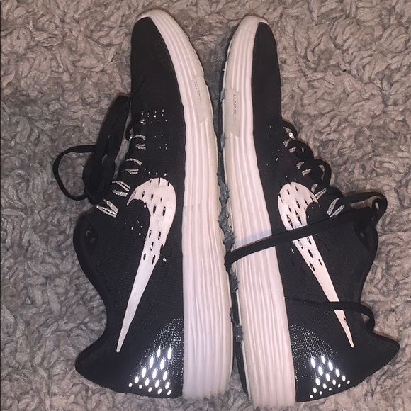 Nike LunarTempo Running Shoes - Picture 1 of 4